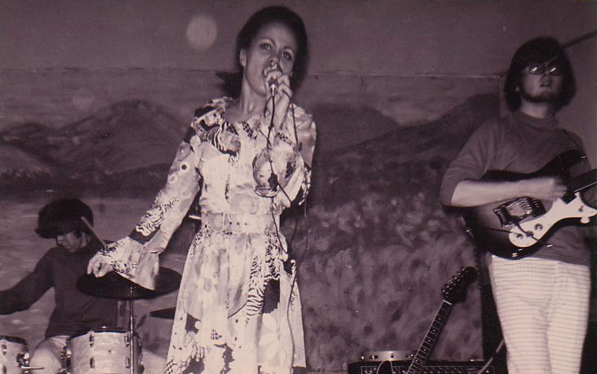 Gail Bowen, vocals, with Dave Mitchell on drums and Dan Norton on guitar