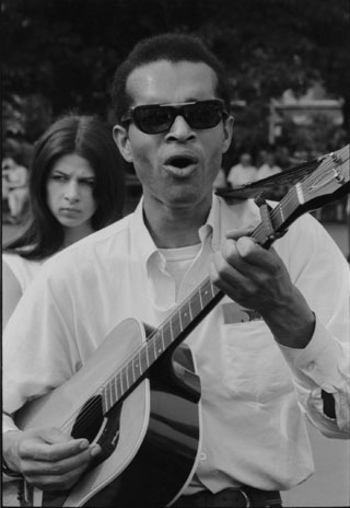  Unidentified musician in (I believe) Washington Square Park