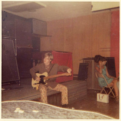 Seab with Vox Super Beatle amp