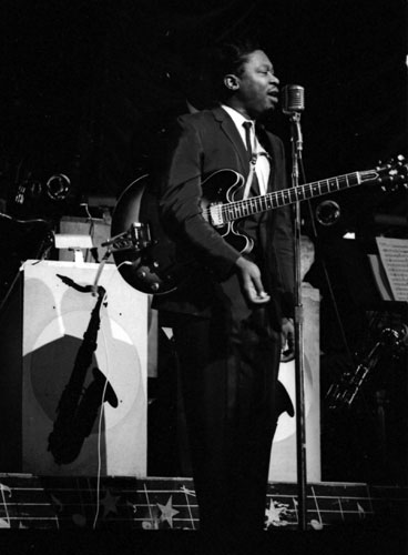  B.B. King at the Apollo, March 1963