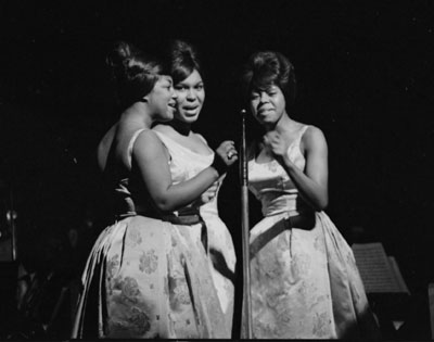 The Shirelles at the Apollo, March 1963