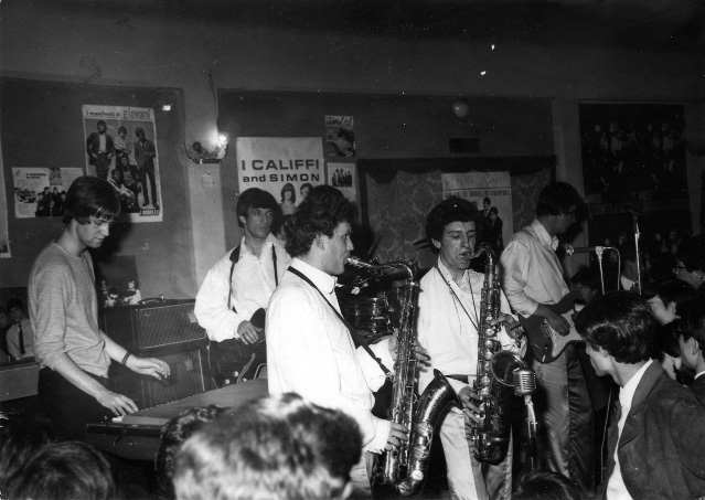 The Noblemen in Pisa, Italy, April 1966, left to right: Mike Ketley, Bryan Stevens, Jem Field, Keith Gemmell and Chuck Fryers