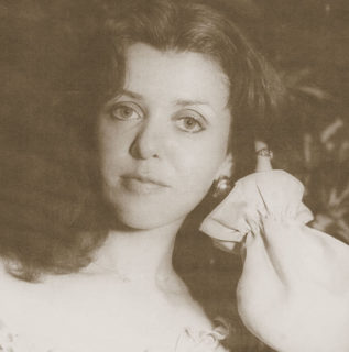 Gloria Jean Megee songbird photo